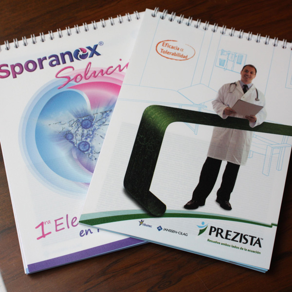 <span class='amarillo'>Cuadernos,</span> agendas y libros